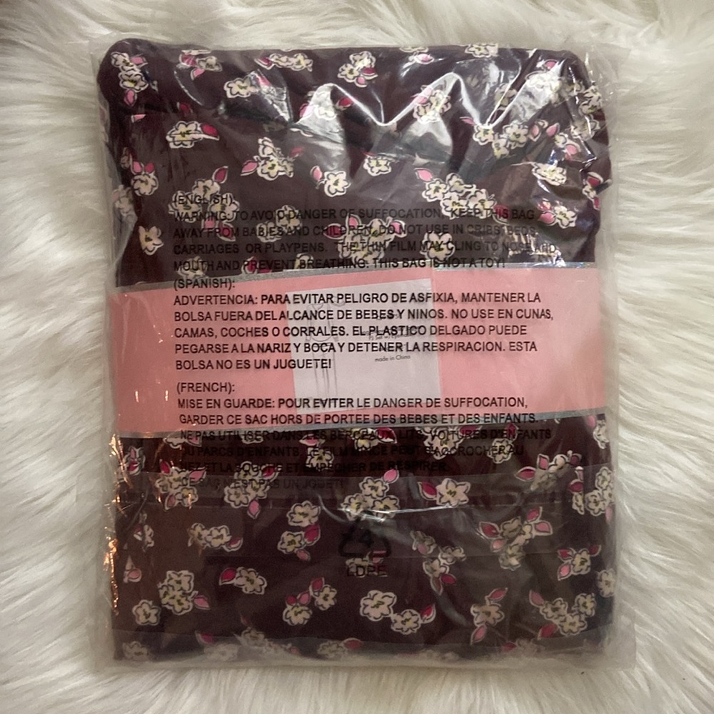Kate Spade Henley Holiday Pajama Set in Chai Red, Size XS - Picture 5 of 6